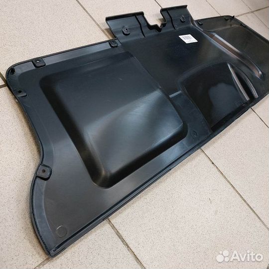 Обшивка двери багажника Нива 21214 Урбан