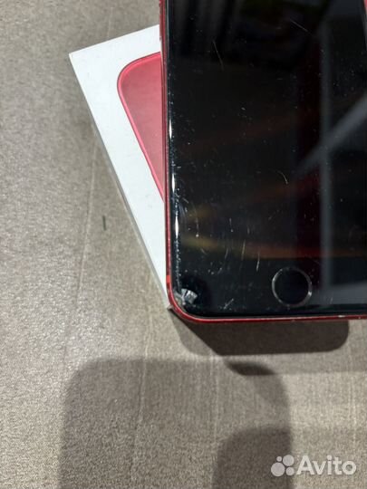 iPhone 8, 64 ГБ