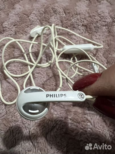 Проводные наушники Philips