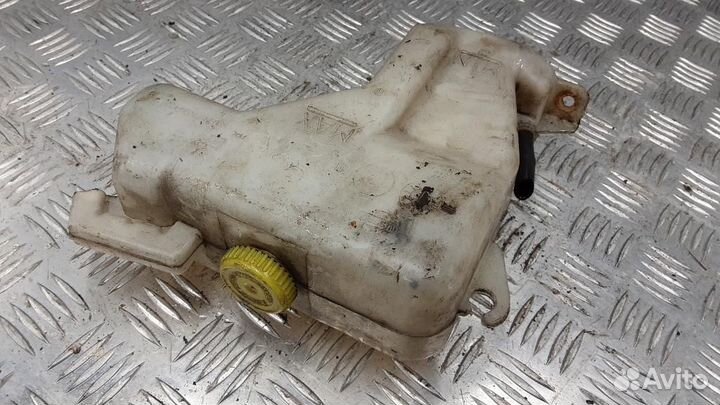 Бачок расширительный Nissan Almera