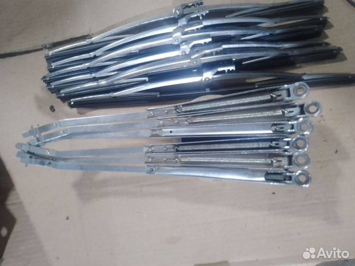 Поводки и щетки для газ 21