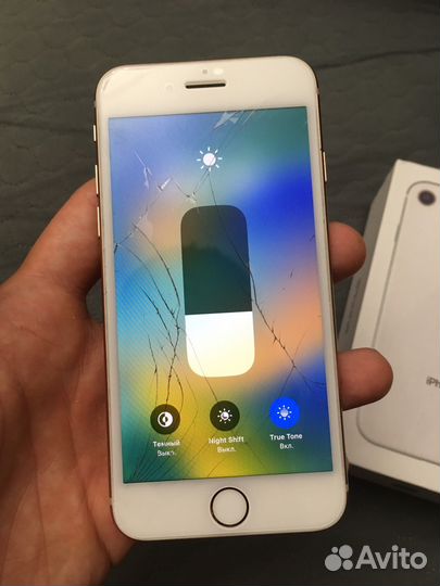 Телефон iPhone 8 64 gb
