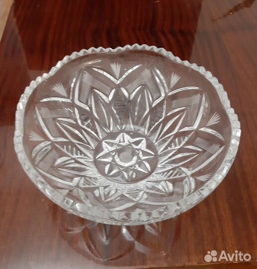 Ваза хрустальная