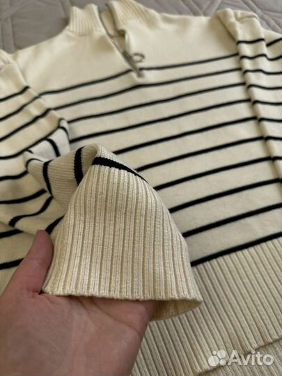 Пуловер женский в полоску