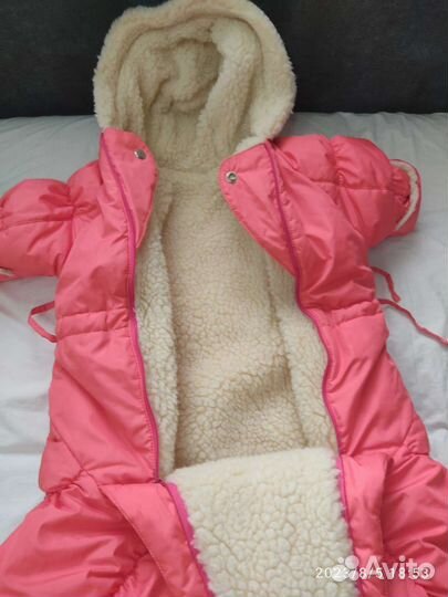 Зимний комбинезон для девочки