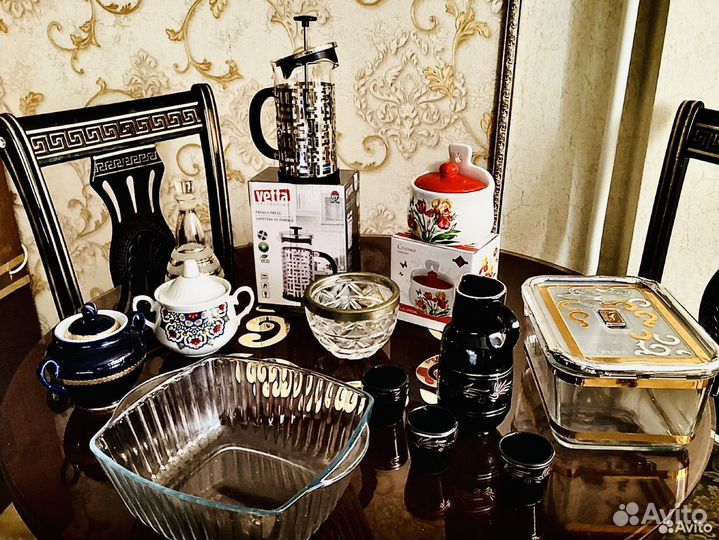 Сервировка стола и посуда