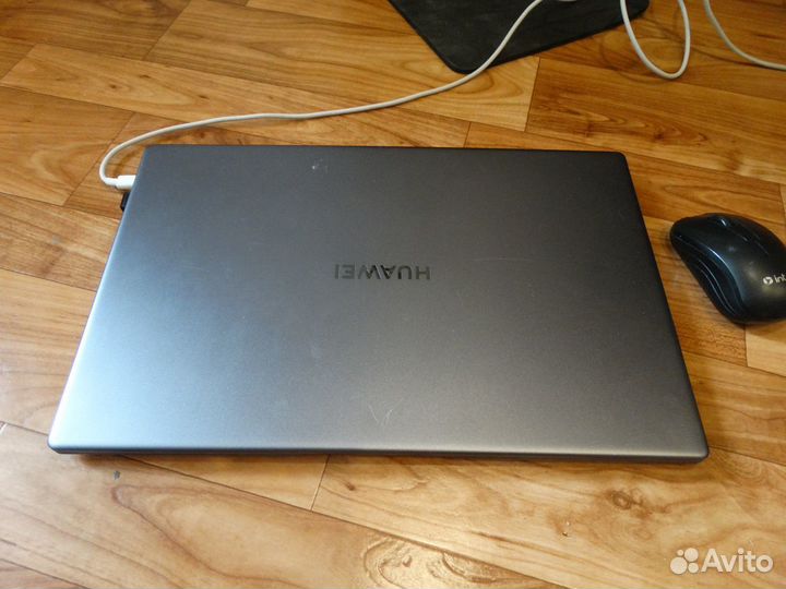 Huawei Ryzen 5 8-ядер / 8 озу/256 ssd