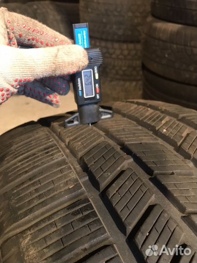 Pirelli Scorpion Ice&Snow 295/35 R21