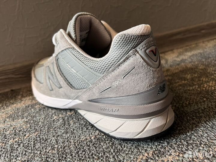 Кроссовки NB 990V5 (11 us) made USA