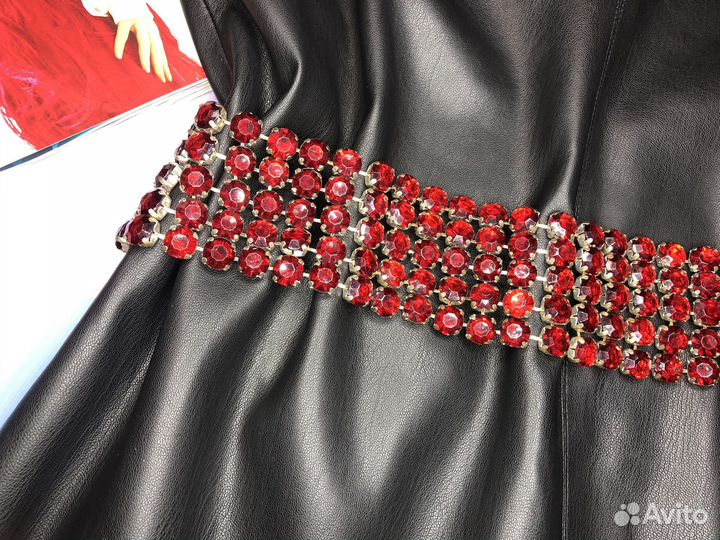 Пояс декоративный из стекла камней