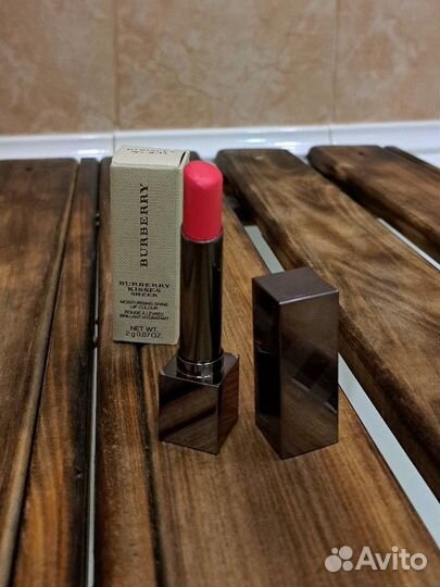 Помада Burberry kisses sheer 237