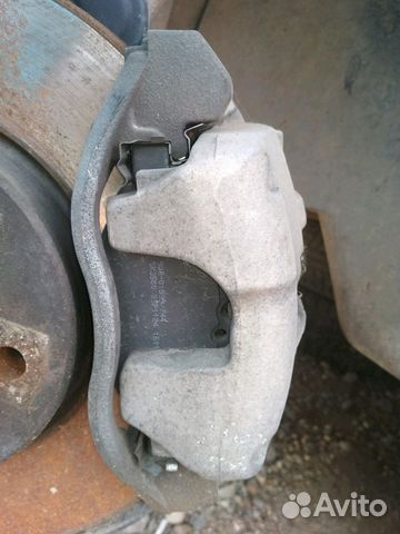 Суппорт передний правый Mercedes-Benz Е211