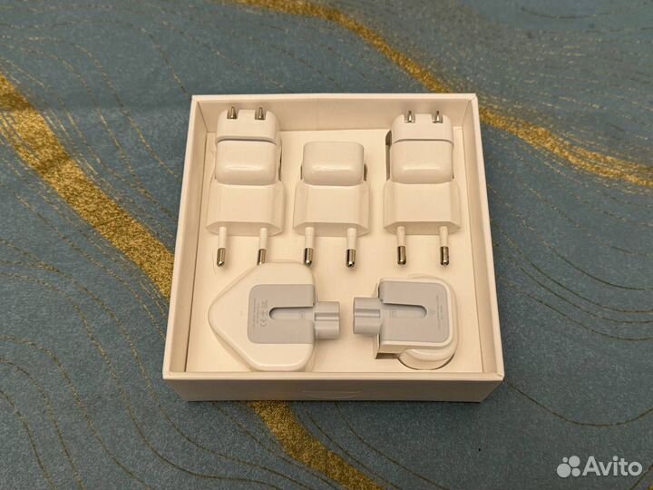 Apple Travel Adapter Kit