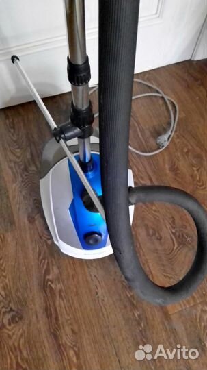 Парогенератор-отпариватель для одежды Kromax Q-202