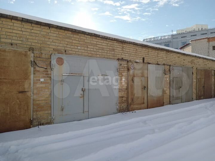 Машиноместо, 18 м²