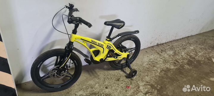 Велосипед maxiscoo 18