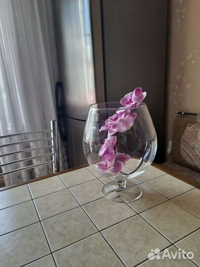 Стеклянные вазоны