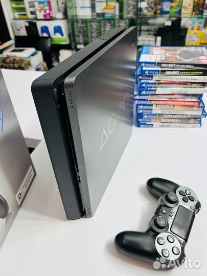 PS4 Slim 1TB Days of Play Limited Edition 400 Игр