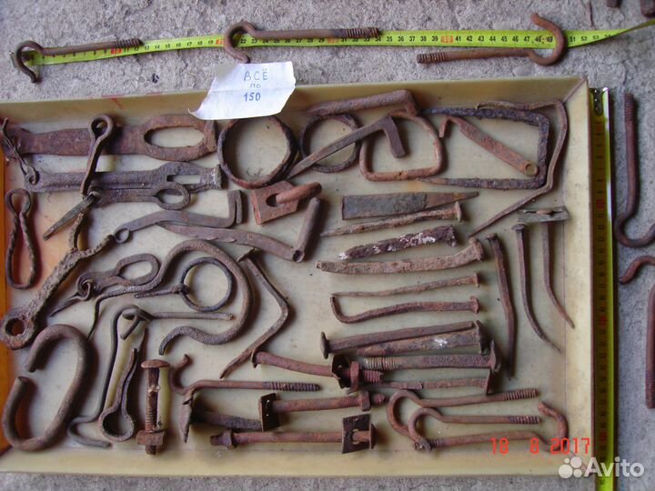 Гвозди старинные кованые Кольца петли засовы крюки