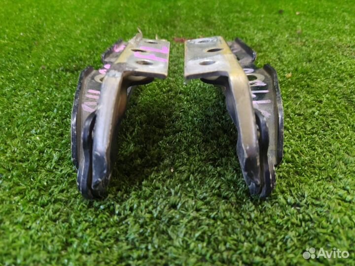 Петли капота Audi A4 B6