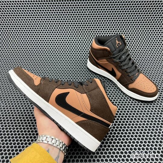 Кроссовки Nike Air Jordan 1 Mid Dark Chocolate