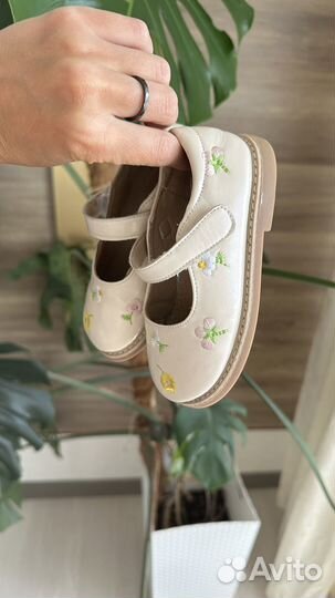 Сандалии для девочки