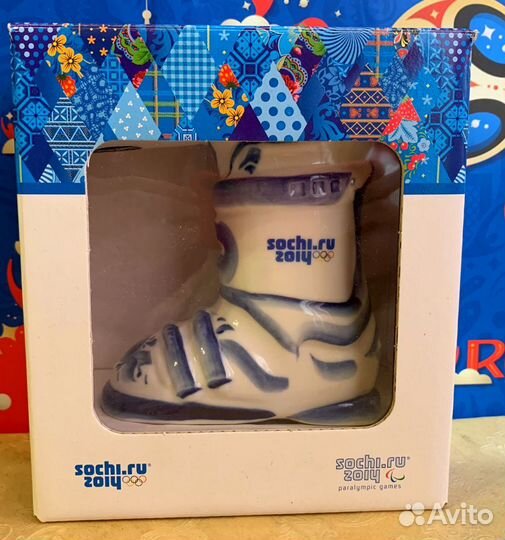 Лыжный ботинок. Гжель Фарфор. Олимпиада Сочи 2014