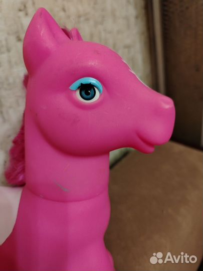 Розовый пони