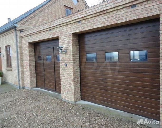 Секционные ворота