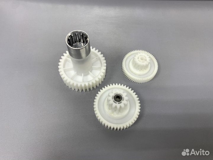 Шестерни редуктора для мясорубки Bosch