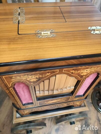 Шарманка/мини-орган Deleika (D-91550-dinkelsruhl)