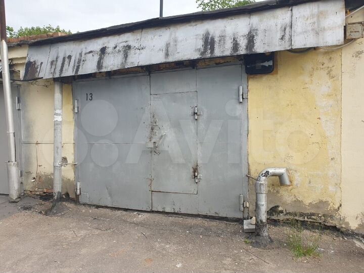 Гараж, > 30 м²
