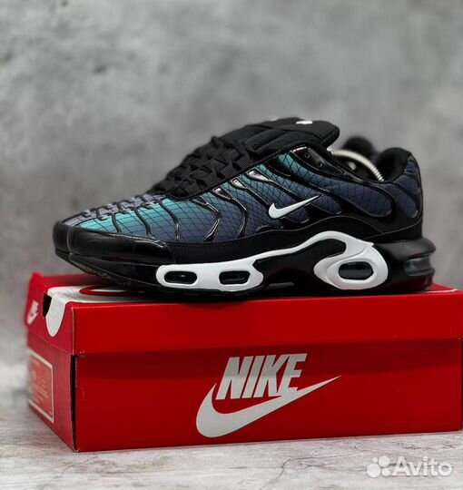 Кроссовки мужские Nike Air Max Plus Tn