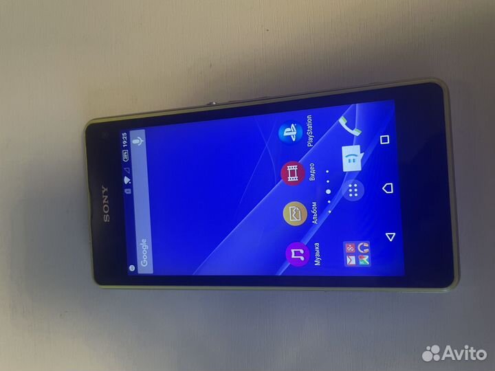 Sony Xperia Z1 Compact, 2/16 ГБ