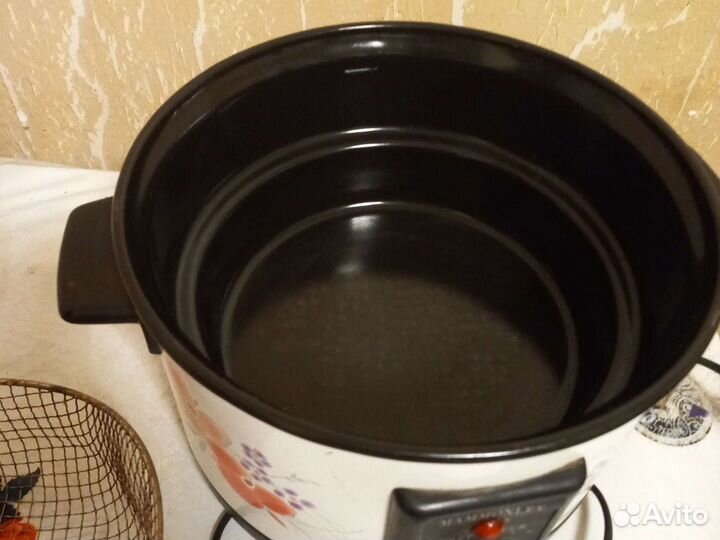 Электрическая кастрюля