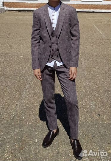 Мужской костюм тройка