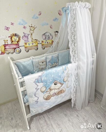 Комплект в кроватку для новорожденного