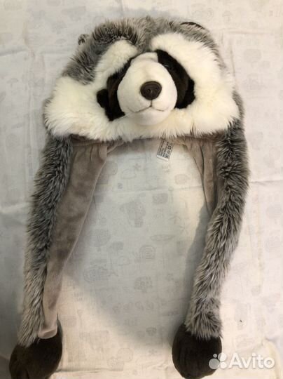 Шапка детская с мордочкой енота