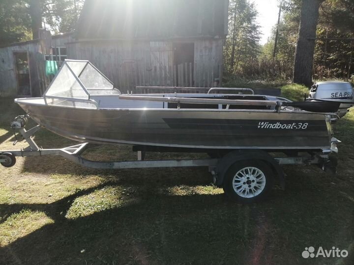 Моторная лодка