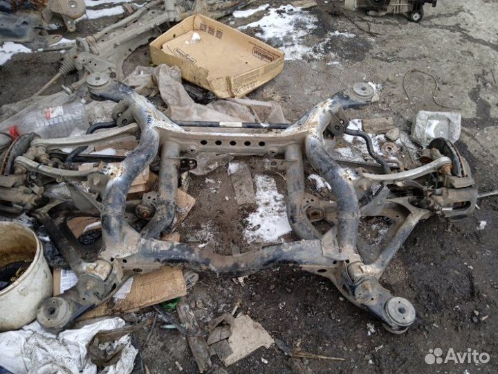 Балка подвески задняя Volkswagen Touareg