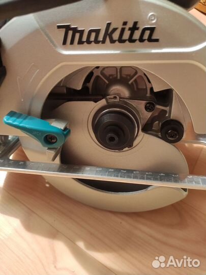 Дисковая пила makita hs6601,б/у