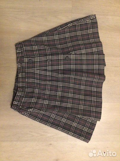 Продам школьный костюм на 1 класс школа 49