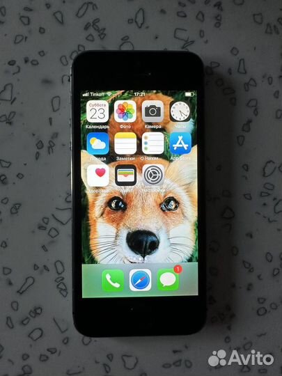 Телефон iPhone 5s