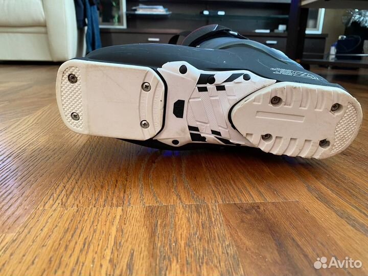 Лыжные ботинки классические