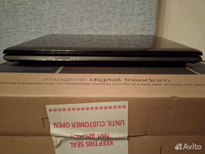 Ноутбук Samsung 15.4