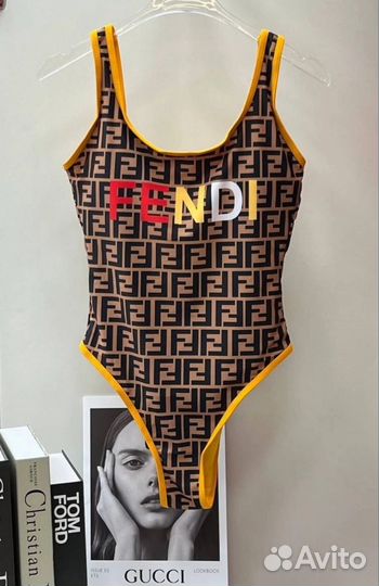 Купальник слитный fendi
