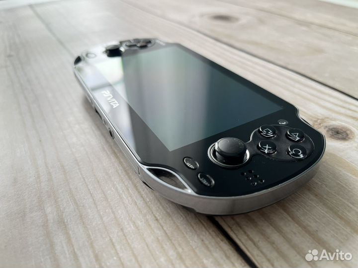 Sony PlayStation Vita 3G/wifi 30 игр