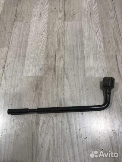 Балонник Ключ балонный Renault logan 2