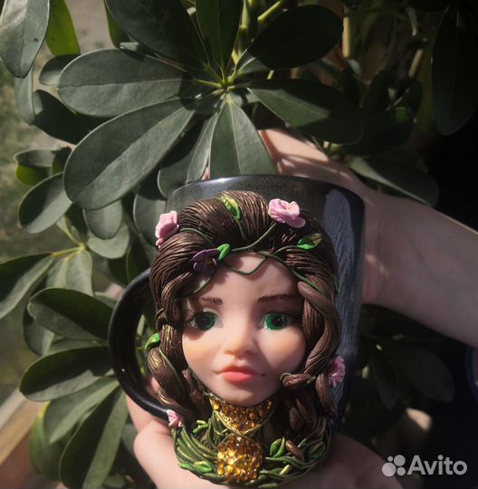 Кружка с декором из полимерной глины