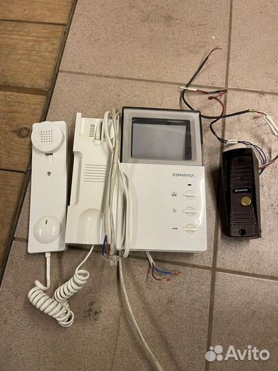 Видеодомофон commax
